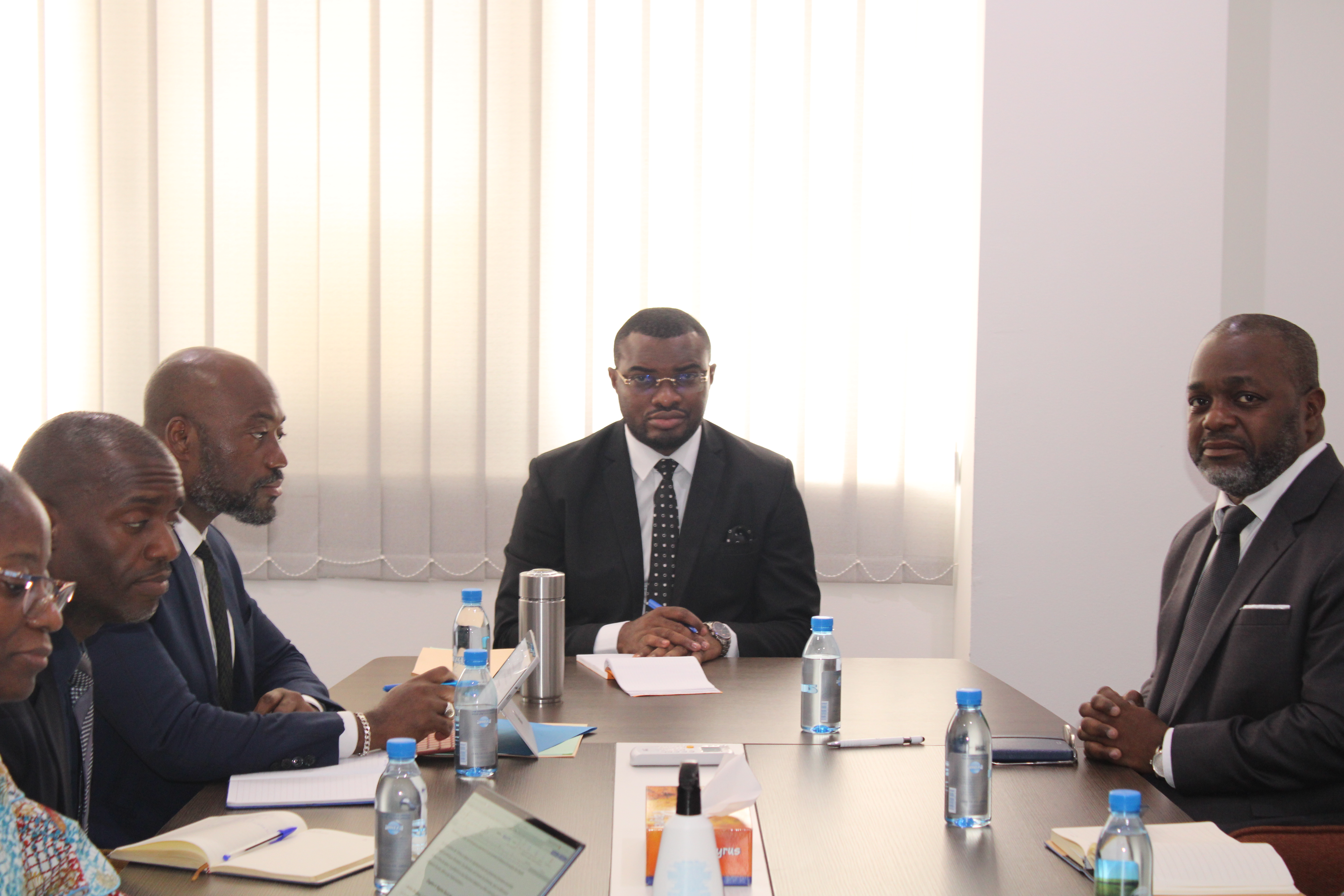 Réunion / Direction Générale du Budget et des Finances Publiques – Fonds Monétaire International (FMI) / Libreville :
Le FMI rassuré par les critères de convergence du Gabon 
